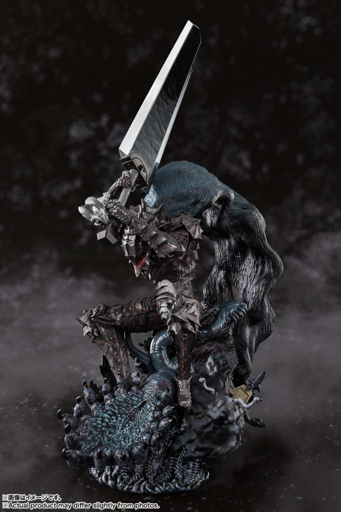 BERSERK - Figurine Guts Berserker Armor / Figuarts Zero Touche Métallique