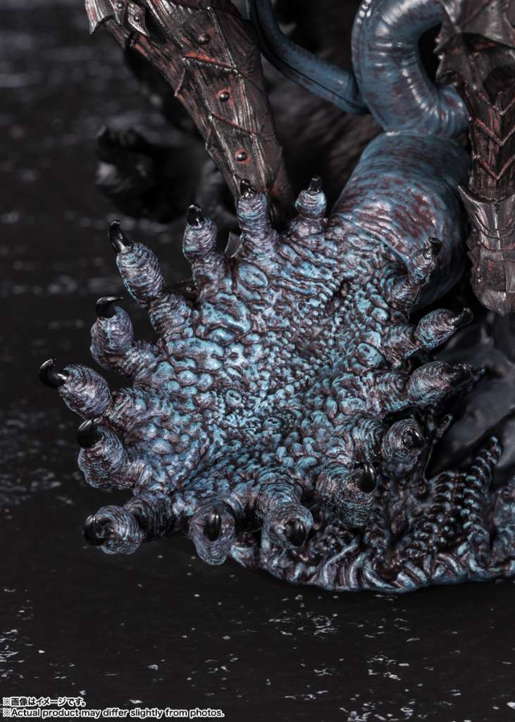 BERSERK - Figurine Guts Berserker Armor / Figuarts Zero Touche Métallique