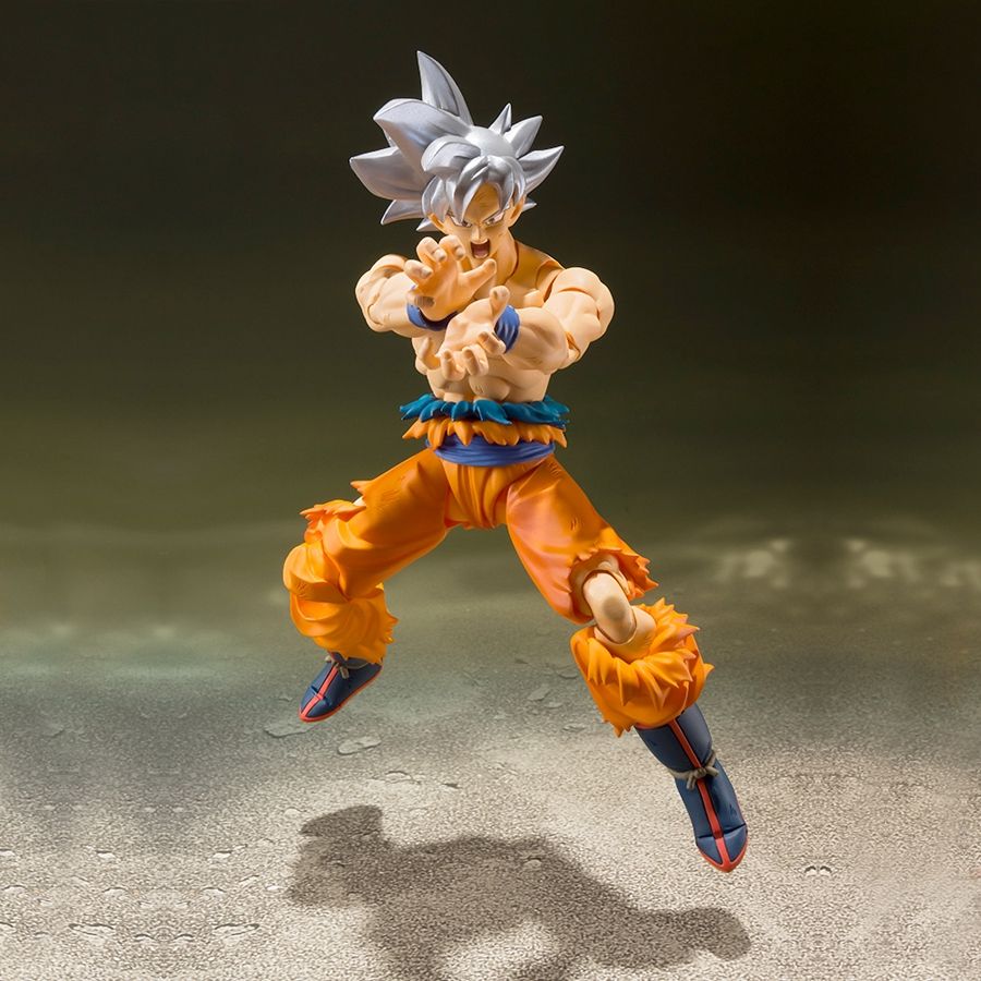 DRAGON BALL SUPER - Figurine Son Goku Ultra Instinct (RERUN) / S.H.Figuarts