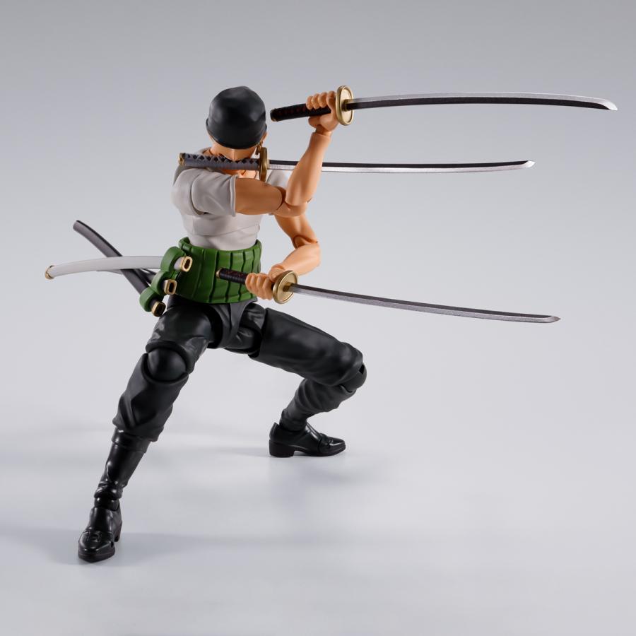 ONE PIECE - Figurine Roronoa Zoro Romance Dawn  / S.H.Figuarts